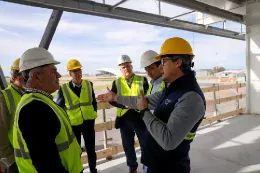 Integrantes de la Comisi�n de Transporte, Comunicaciones y Obras P�blicas de la C�mara de Representantes recorrieron las obras de la nueva terminal log�stica especializada en e-commerce. 