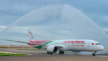 Avión de Royal Air Maroc en pista. Avión de Royal Air Maroc en pista.
