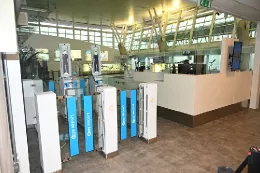 Pasarelas biom�tricas del Aeropuerto de Punta del Este.
