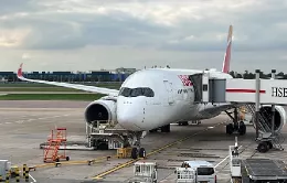 La formación de pilotos vive un nuevo ciclo expansivo impulsado por la recuperación del tráfico aéreo y el relevo generacional.