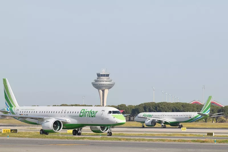 Aviones de Binter en pista. Foto: Binter Aviones de Binter en pista. Foto: Binter