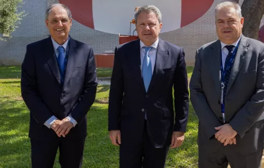 De izquierda a derecha, Enrique Maurer, Jos� Antonio Santano y �scar Royano. Foto: Enaire