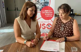 Momento de la firma del acuerdo entre los sindicatos USO y CITCP. Foto: USO