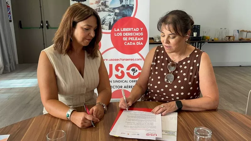 Momento de la firma del acuerdo entre los sindicatos USO y CITCP. Foto: USO Momento de la firma del acuerdo entre los sindicatos USO y CITCP. Foto: USO