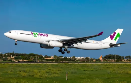 Avi�n de Wamos Air. 