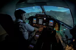 Simuladores de vuelo FNPT, FTD y FFS de Entrol. Foto: Entrol