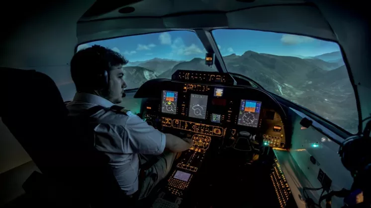 Simuladores de vuelo FNPT, FTD y FFS de Entrol. Foto: Entrol