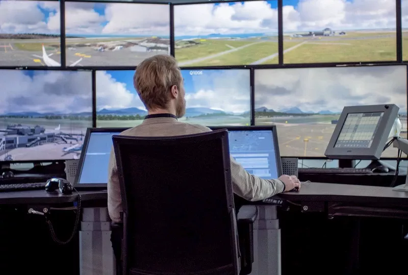 Torre remota para operaciones multiaeropuerto de control del tr�fico de Indra.