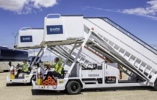 Imagen de archivo de veh�culos de handling de South Europe Ground Services. Foto: South Europe Ground Services
