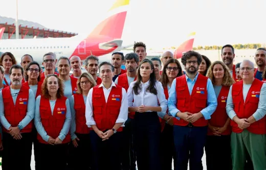 Iberia oper� el pasado 1 de julio un nuevo vuelo humanitario con destino a Venezuela para trasladar personal sanitario y ayuda de emergencia a la poblaci�n afectada por los terremotos. La operaci�n ha despegado del Aeropuerto de Madrid-Barajas en un Airbus A330-200.