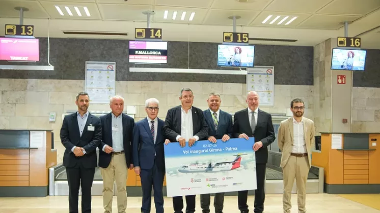 Foto de la inauguraci�n de la ruta Girona-Mallorca. Foto: Air Nostrum