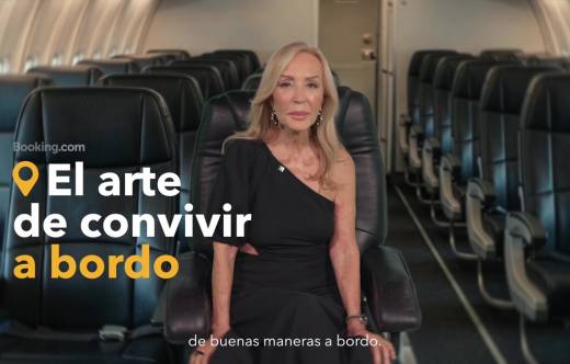 Fragmento del v�deo de Carmen Lomana comentando algunos datos de la encuesta encargada por Booking.