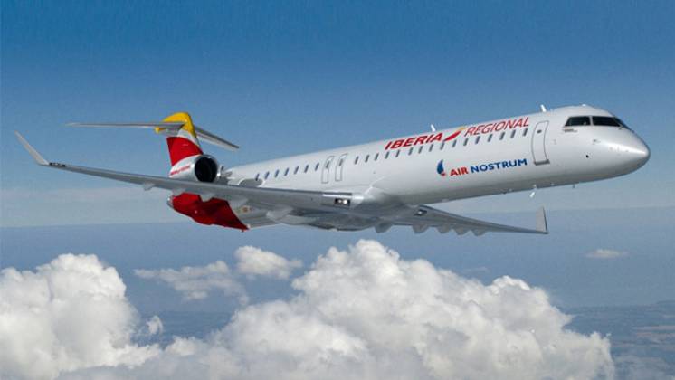 Avi�n de Air Nostrum en vuelo.