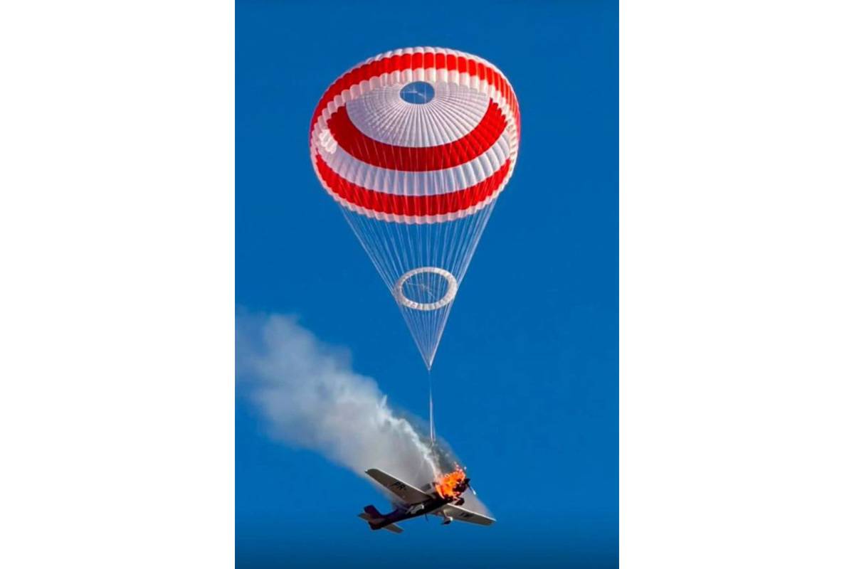 Apertura del paracaídas balístico en la Cirrus SR22 (fotos: Cuerpo de Bomberos Militares de Minas Gerais) Apertura del paracaídas balístico en la Cirrus SR22 (fotos: Cuerpo de Bomberos Militares de Minas Gerais)