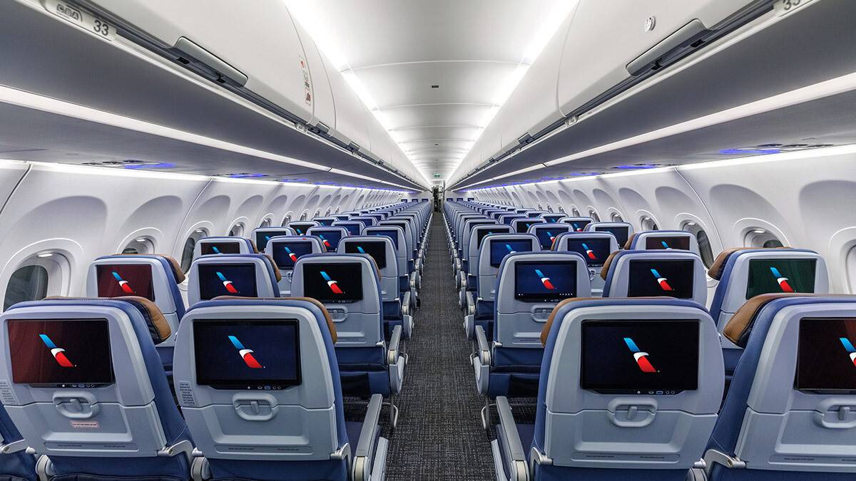 Interior de un avión de fuselaje estrecho de American Airlines con las nuevas pantallas 4k. Foto: American Airlines Interior de un avión de fuselaje estrecho de American Airlines con las nuevas pantallas 4k. Foto: American Airlines