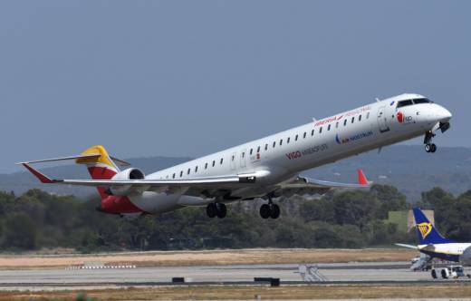 Reactor CRJ1000 de Air Nostrum. Foto: Antonio Camarasa