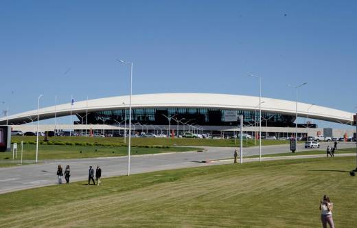 Vista exterior del Aeropuerto de Carrasco.
