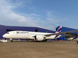 Avi�n de LATAM. 