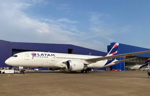Avi�n de LATAM. 
