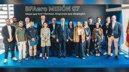Foto de grupo de la s�ptima edici�n de la convocatoria BFAero. Foto: BFAero