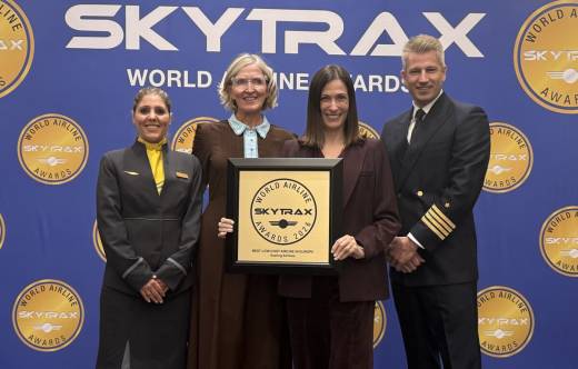 Foto de grupo tras la entrega del reconocimiento a mejor aerol�nea low-cost de Europa en los World Airline Awards 2026 de Skytrax. Foto: Vueling