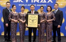 Foto de grupo en la recogida del premio a mejor aerolínea del mundo en los World Airline Awards 2026 de Skytrax por parte de Singapore Airlines. Foto: Skytrax