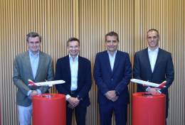 Foto de grupo tras la firma del acuerdo de Iberia e Iberia Express con el Sepla. Foto: Iberia