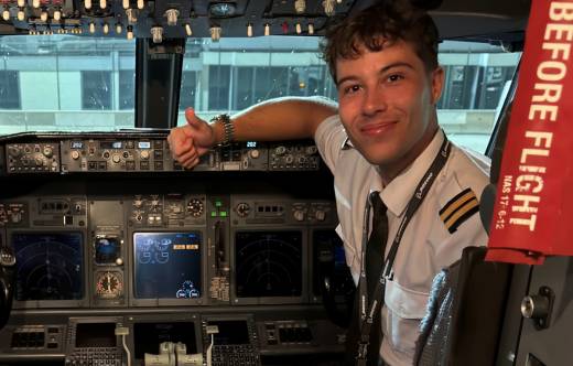 Aris Martinez ganador IV edici�n Premio mejor TFG del COPAC. Foto: COPAC