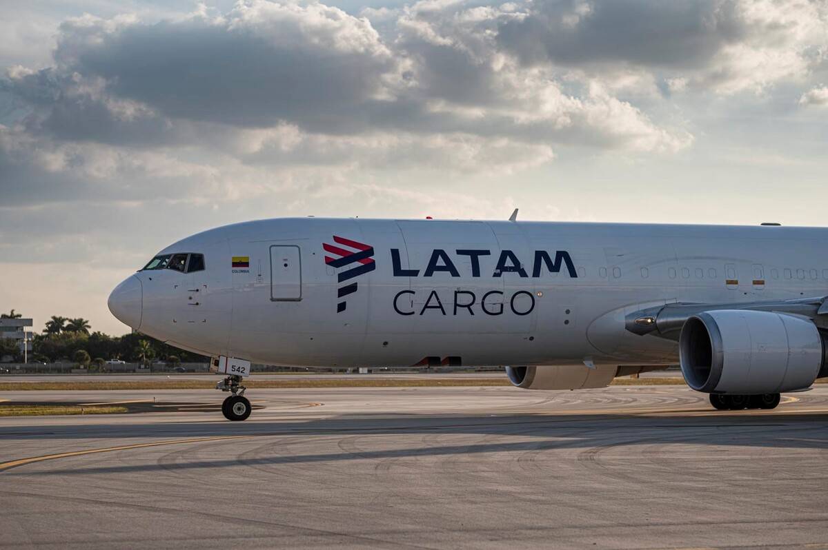 Avión de Latam Cargo en tierra. Foto: Latam Cargo Avión de Latam Cargo en tierra. Foto: Latam Cargo