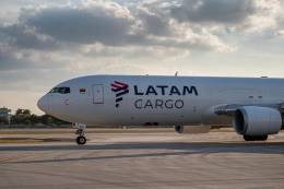 Avi�n de Latam Cargo en tierra. Foto: Latam Cargo
