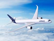 Avi�n de Lufthansa en vuelo.
