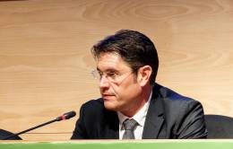 David González, jefe de torre de control de Málaga, gestionada por Enaire. Foto: Enaire