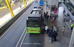 Uno de los nuevos autobuses eléctricos. Foto: Aena