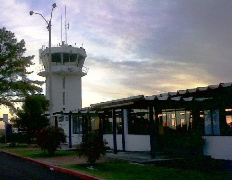 Aeropuerto Internacional de Salto Nueva Hesprides
