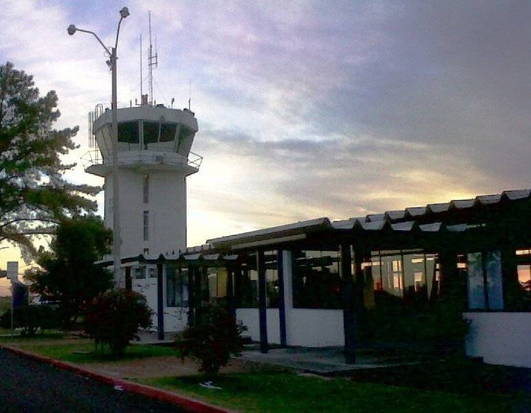 Aeropuerto Internacional de Salto Nueva Hespérides