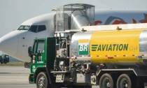 Camin cisterna de combustible aeronutico..