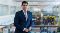 Santiago Yus Senz de Cenzano consejero delegado y director general del grupo ANB y desde el 1 de diciembre de 2022 consejero delegado tanto de ANB como de BOAB (Bloque de Once Aeropuertos de Brasil).  
