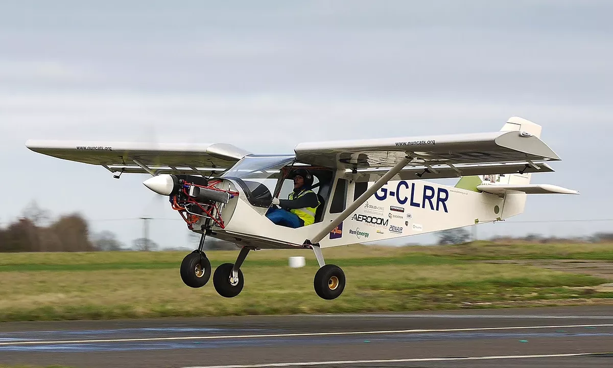 Primer vuelo del avin elctrico de Nuncats basado, en una avioneta Zenith CH750 y pilotado por Tim Kingsley. Foto: Nuncats