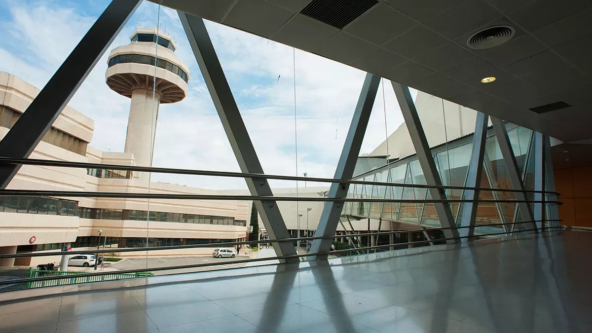 Zona exterior de la terminal del Aeropuerto de Mallorca. Foto: Aena