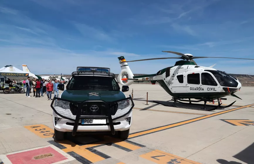 La Guardia Civil exhibió tanto sus medios terrestres como aéreos. Foto: Julio Maíz