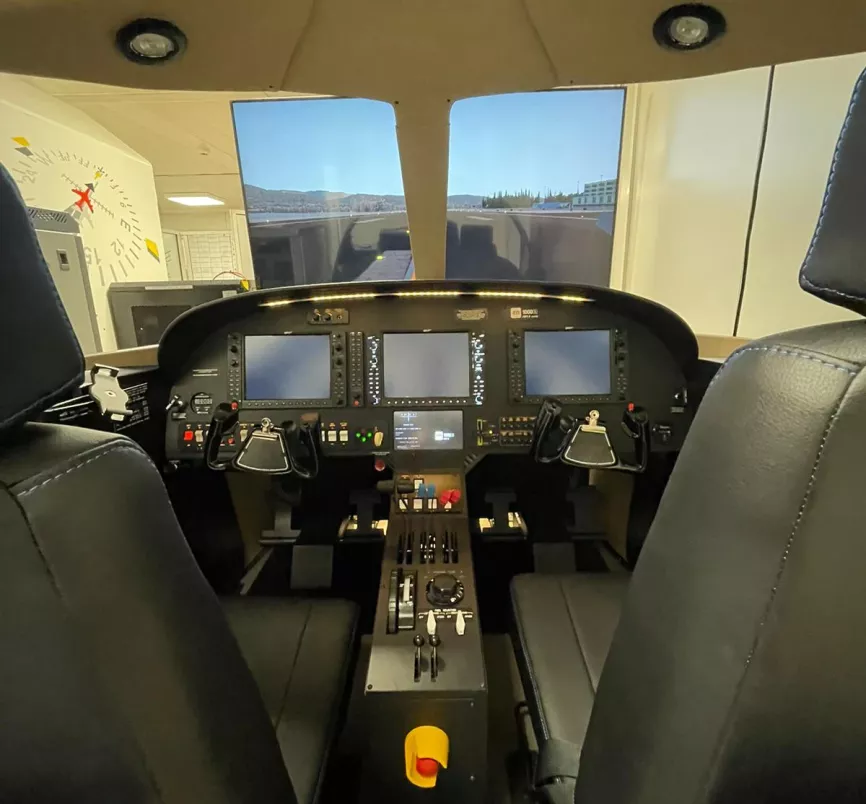 El simulador En-1000 de Aerotec.