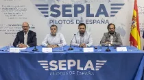 De izquierda a derecha Javier Picazo, Carlos Sánchez, Antonio Reyes y Óscar Orgeira durante la rueda de prensa del Sepla. Foto: Sepla