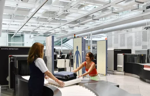 Uno de los nuevos escneres de seguridad de tomografa computarizada (CT) del aeropuerto de Munich.
