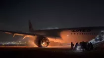 Airbus A350 de Japan Airlines ardiendo.