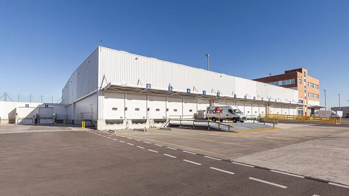 Vista del lado tierra de la nueva terminal.