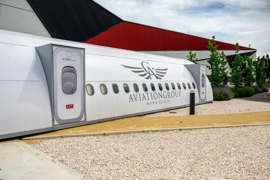 Foto de las instalaciones de Aviatión Group en la Avenida de Orovilla en Madrid. Foto: Aviation Group