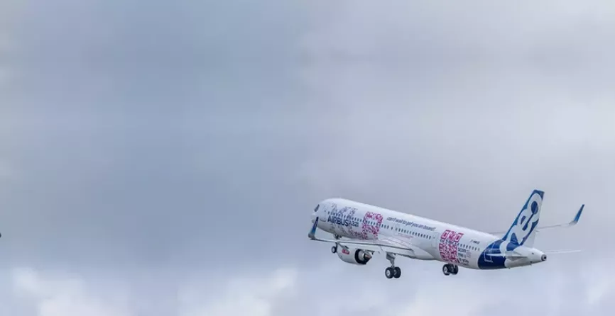 Foto del nuevo Airbus A321XLR que acaba de recibir la certificación EASA. Airbus A321XLR en vuelo.