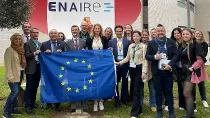 Foto de familia de la delegacin de la Comisin Europea en visita al Centro de Control de Enaire en Sevilla. Foto: Enaire