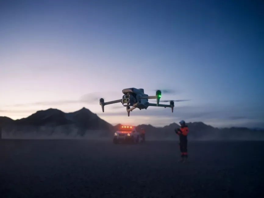 Nuevos drones DJI Matrice 4 con inteligencia artificial y alta precisión para empresas.