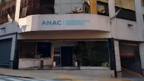 Edificio de la sede de la Administracin Nacional de Aviacin Civil (ANAC) argentina. Foto: Uri.anac